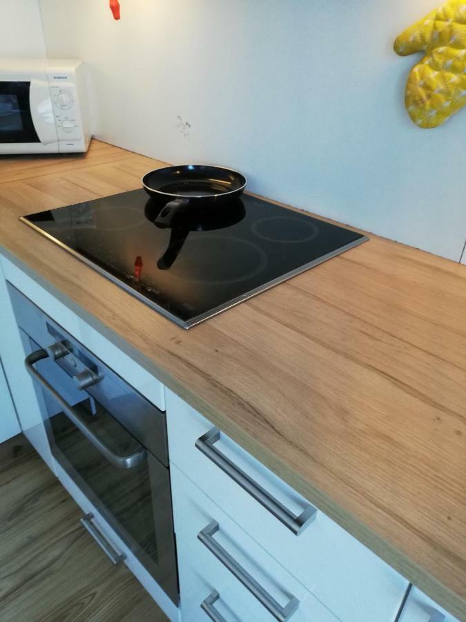 Apartment In Great Location ヘルシンキ エクステリア 写真