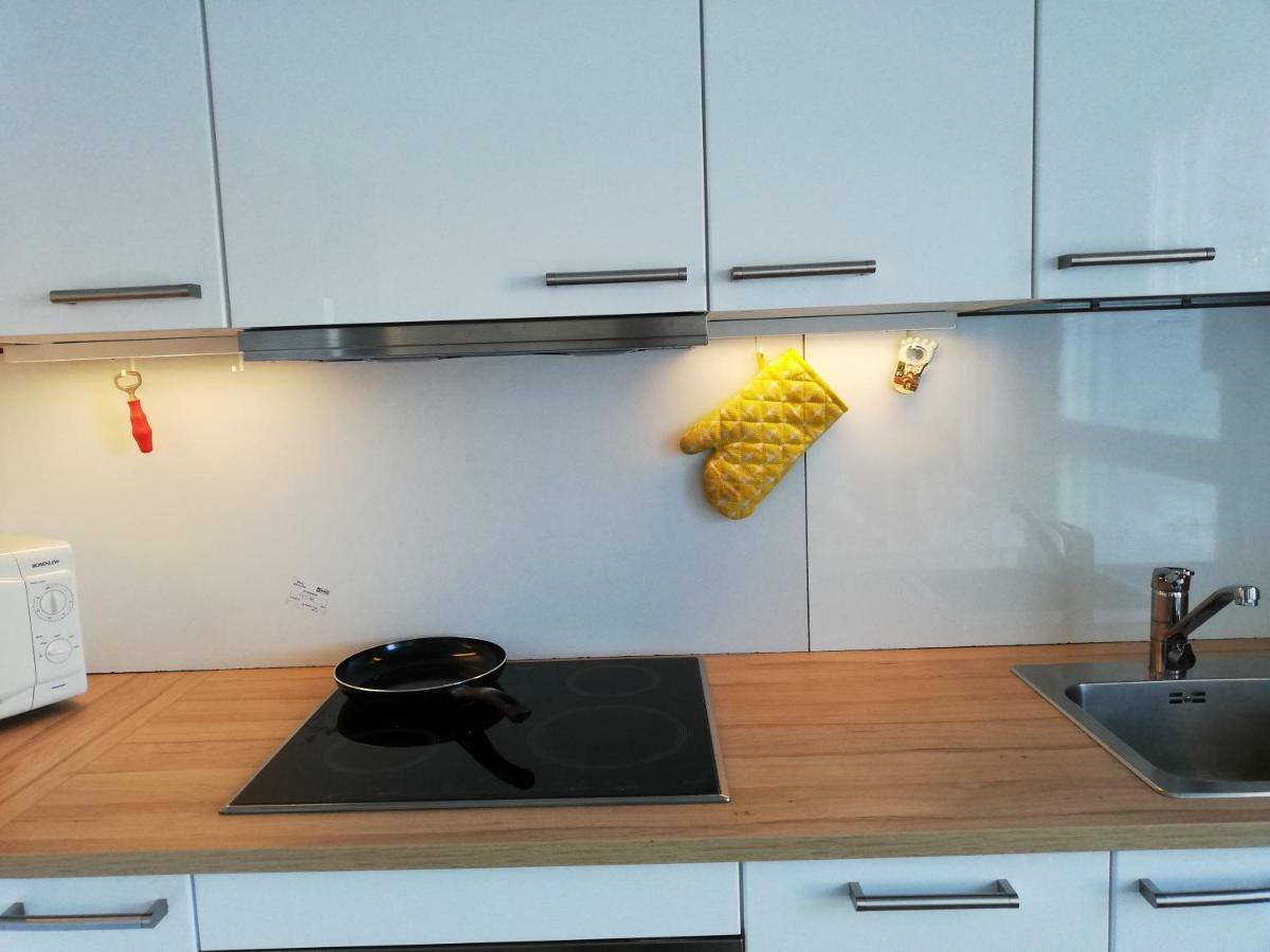 Apartment In Great Location ヘルシンキ エクステリア 写真